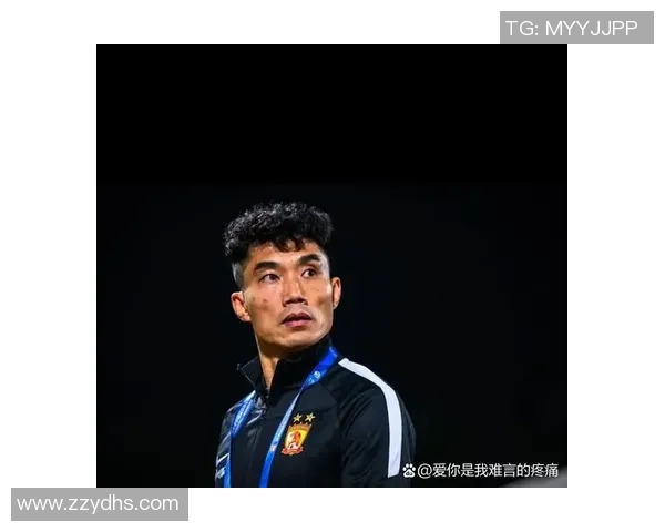 折翼天使足球明星的逆袭之路与不屈精神的传奇故事