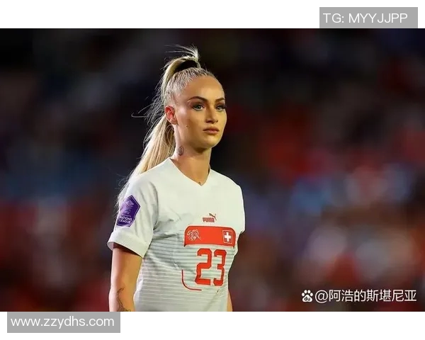 足球明星球员女友们的生活揭秘她们如何支持爱人的职业生涯与个人成长