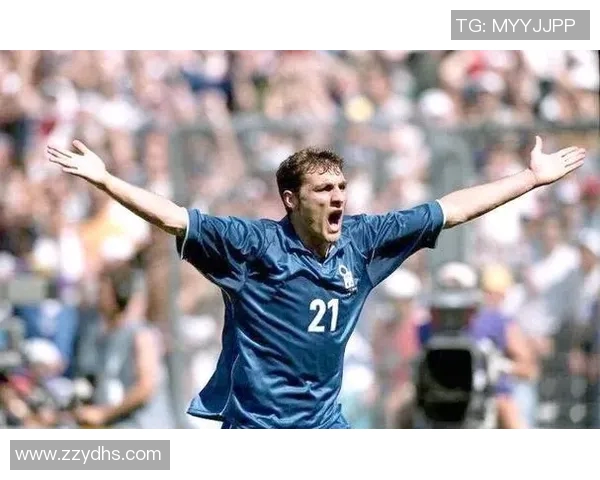 全球知名多国籍足球明星盘点及其代表国家和成就分析