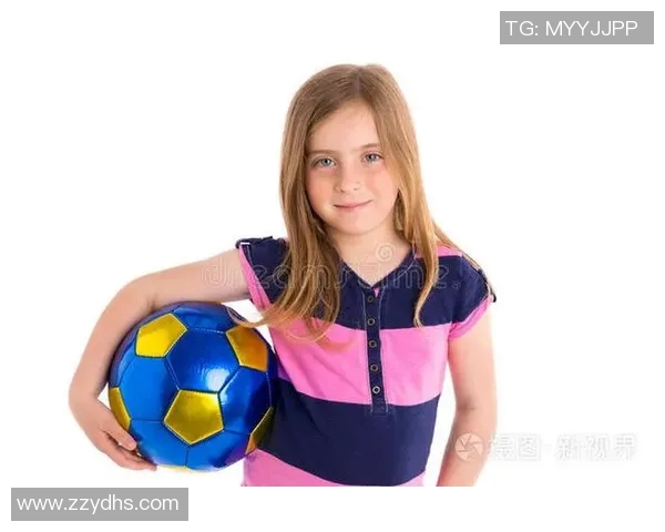 足球明星与时尚女孩的完美碰撞展现青春活力与魅力风采 足球明星与时尚女孩的完美碰撞展现青春活力与魅力风采